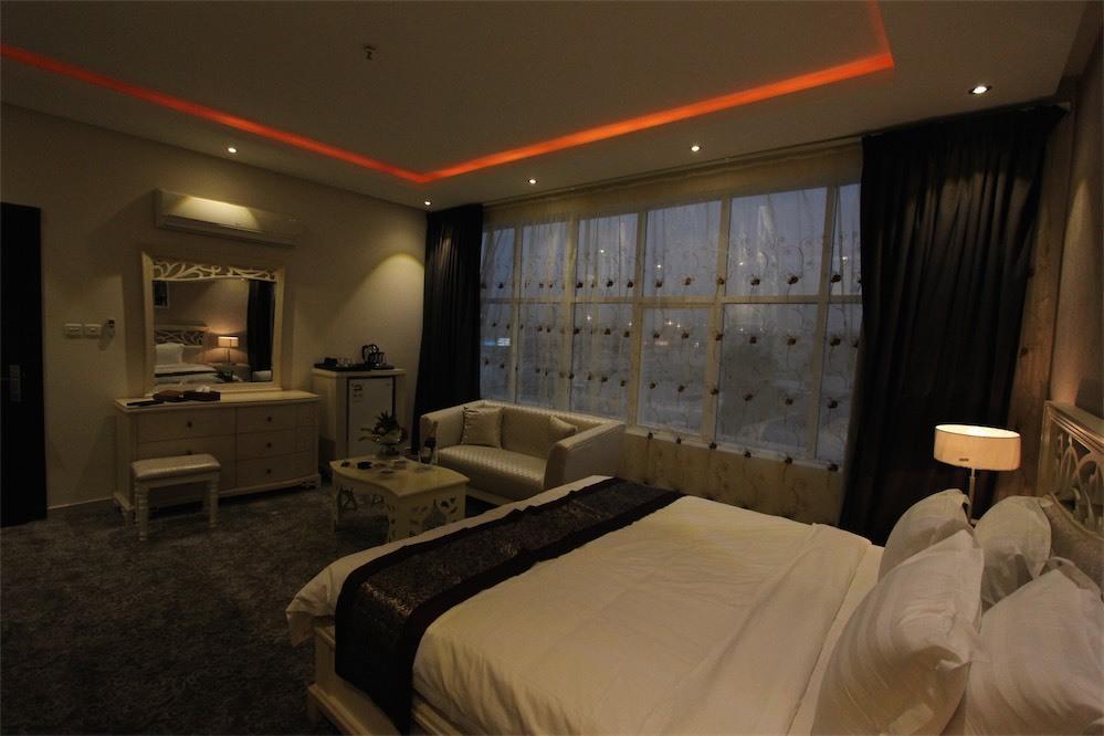 Taleen Granada Aparthotel 3*